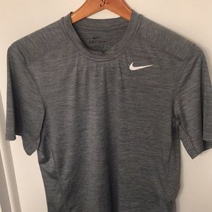 Nike Dri-fit fitted grey t-shirt